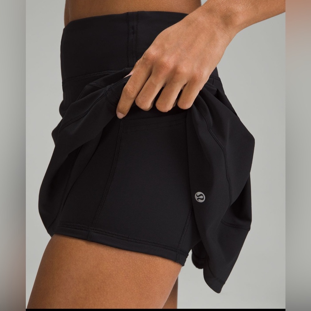 Lululemon Pace Revival Mid-Rise Skirt - size 6 black, like new! Worn once - Picture 5 of 10